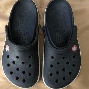 Women’s Size 6 Crocs